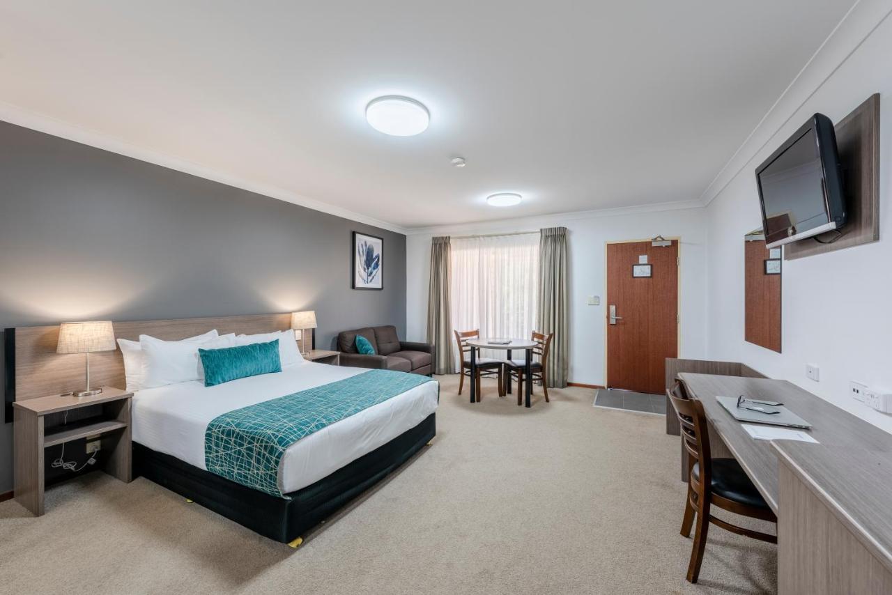 Best Western Plus Ambassador Orange Bagian luar foto