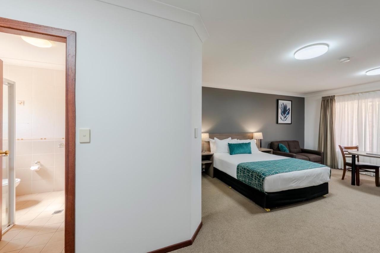 Best Western Plus Ambassador Orange Bagian luar foto