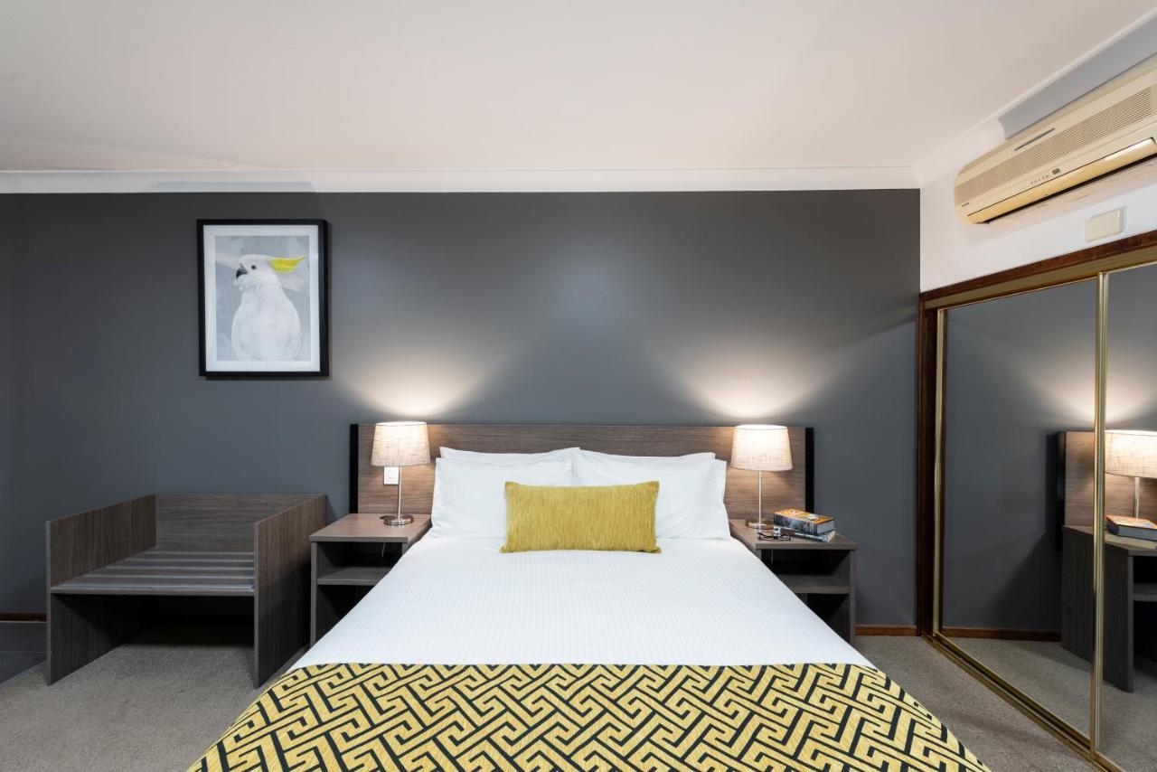 Best Western Plus Ambassador Orange Bagian luar foto