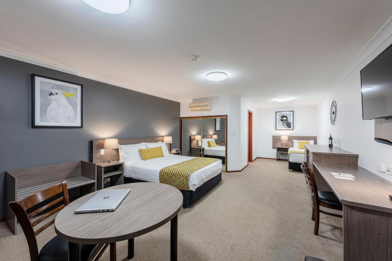 Best Western Plus Ambassador Orange Bagian luar foto